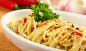 Spaghetti aglio e olio: przepis na mistrzowski smak bez błędów