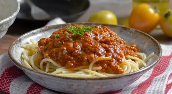 Kaloryczność spaghetti bolognese: Obniż kalorie bez utraty smaku