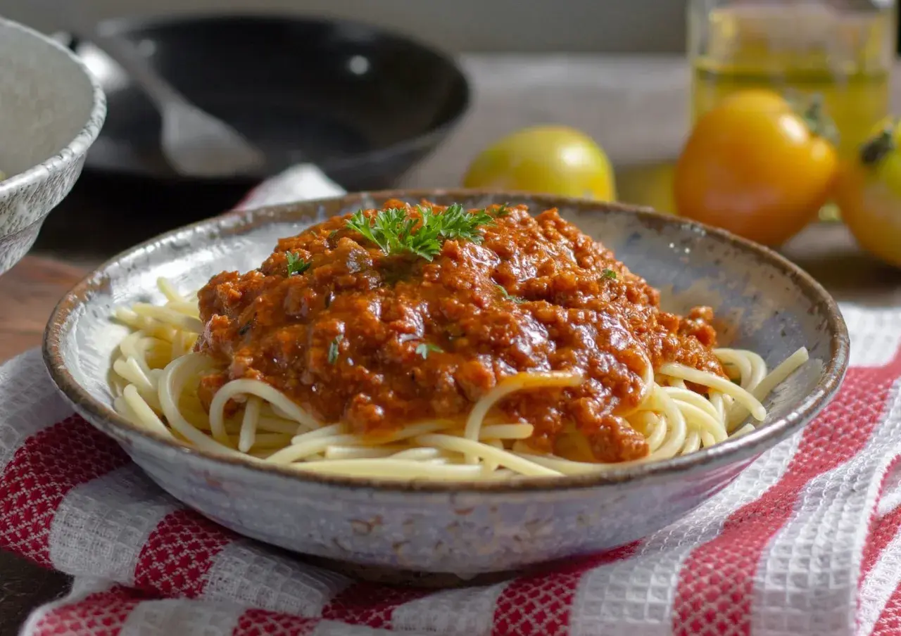 Kaloryczność spaghetti bolognese: Obniż kalorie bez utraty smaku