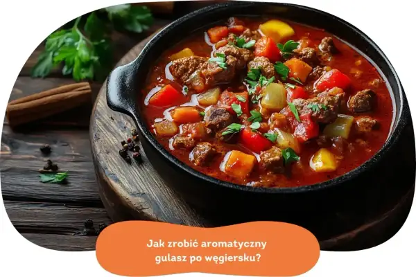 Aromatyczny gulasz po węgiersku w garnku, z kawałkami mięsa, papryki i ziemniaków. Idealny przepis na rozgrzewający obiad.